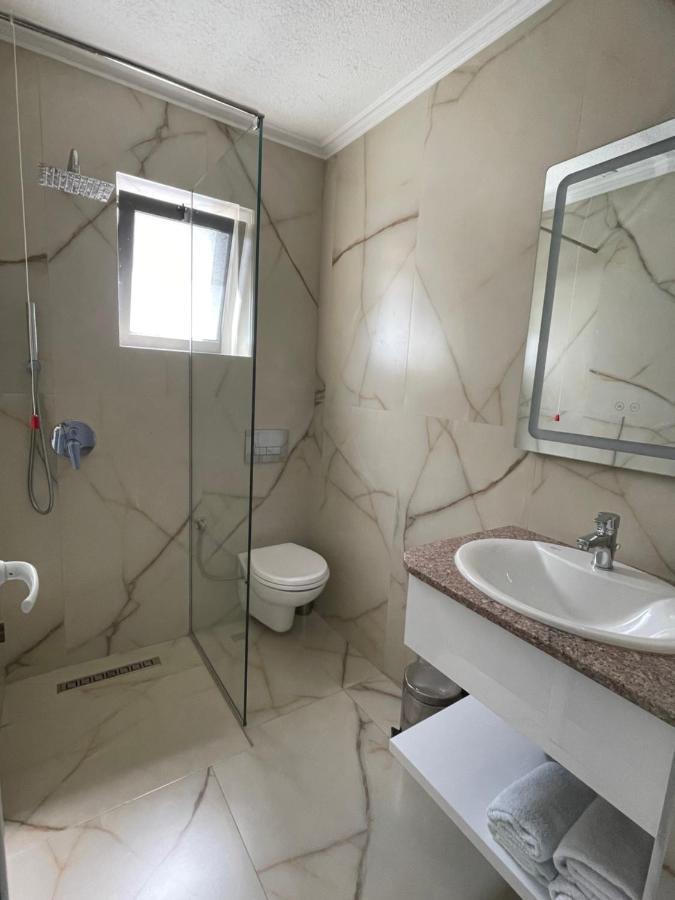 Hotel Ms Saranda Kültér fotó